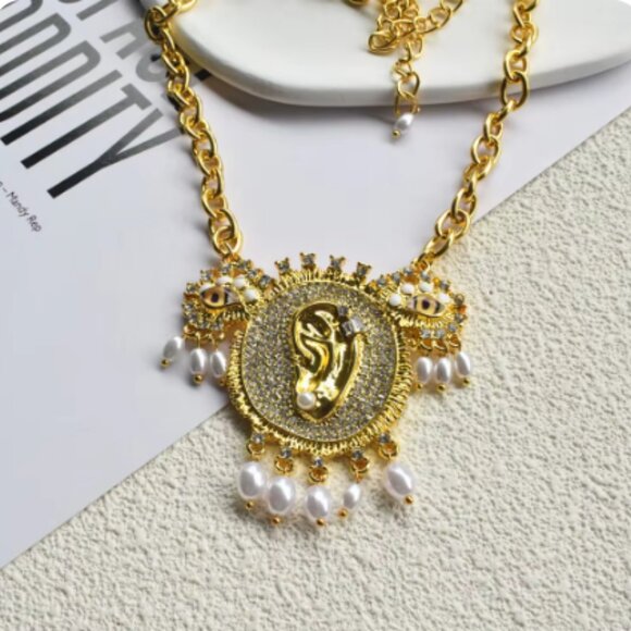 Schiaparelli Surrealist Inspired Brown Eye Ear Necklace Runway Designer … - Picture 4 of 8